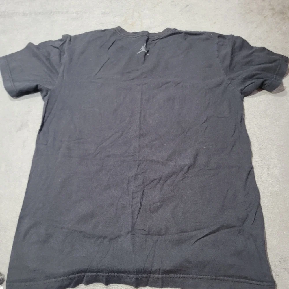 Jordan T-Shirt Mens Small‎ Black Jumpman Elephant Print Graphic Tee Streetwear